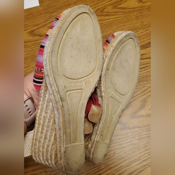 Women's Multi-color Wedges - tie up the ankle - Sz. 7 **CUTE FOR SUMMER** - Picture 4 of 9